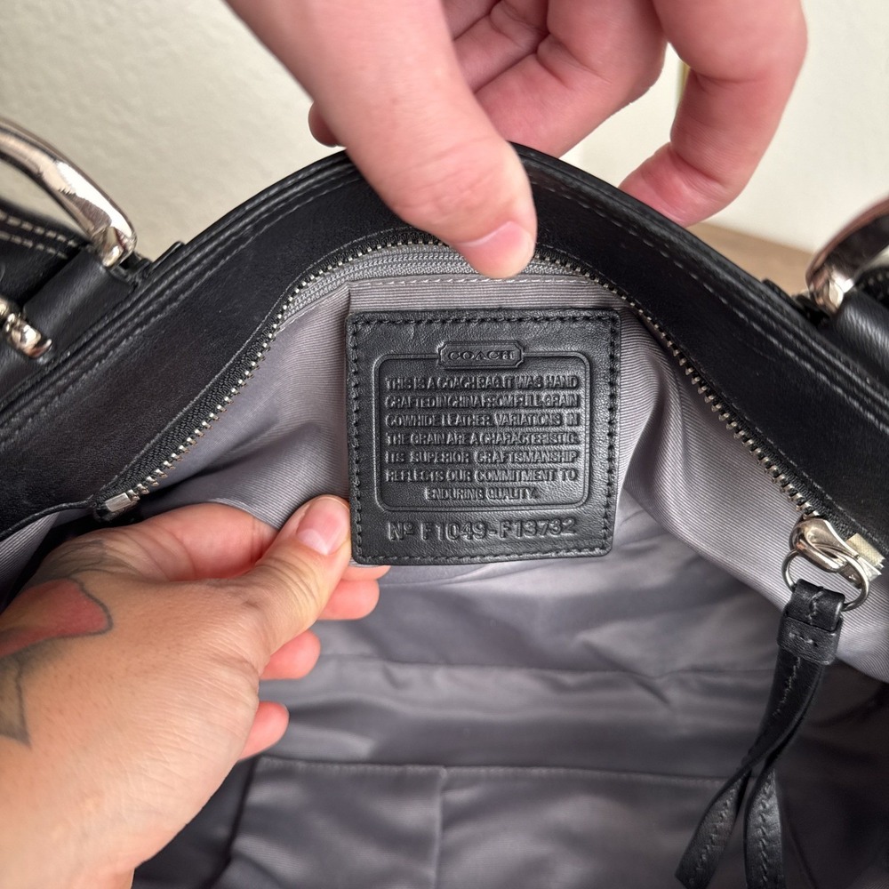 Coach Soho Pleated Black Leather Shoulder Bag Tote F13732 Excellent Condition - Picture 5 of 13
